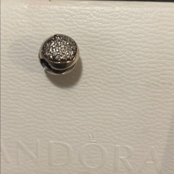 Pandora heart clip charm - Picture 2 of 2